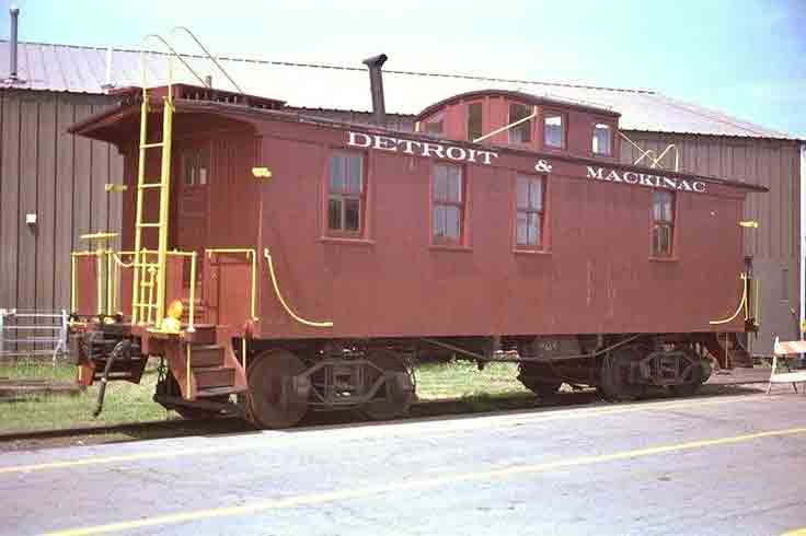 Detroit & Mackinac caboose
