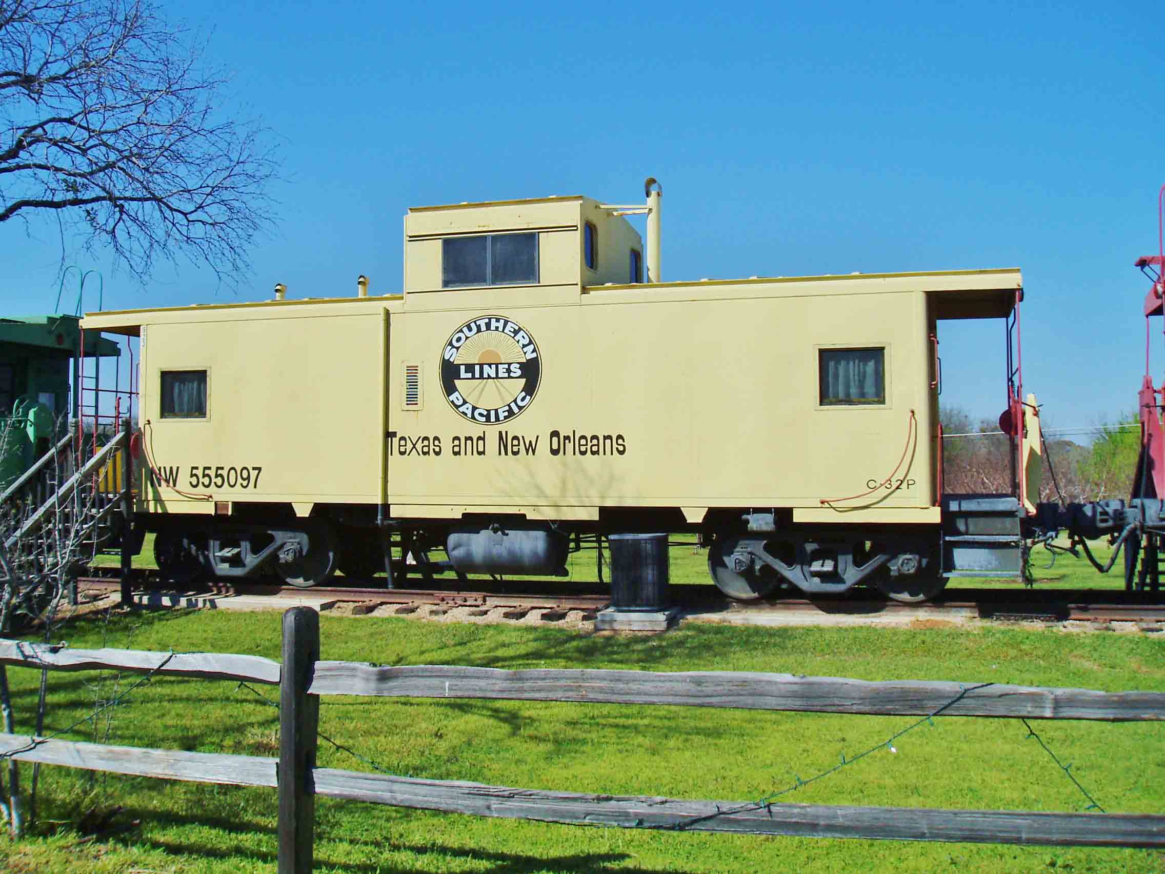 Texas & New Orleans caboose